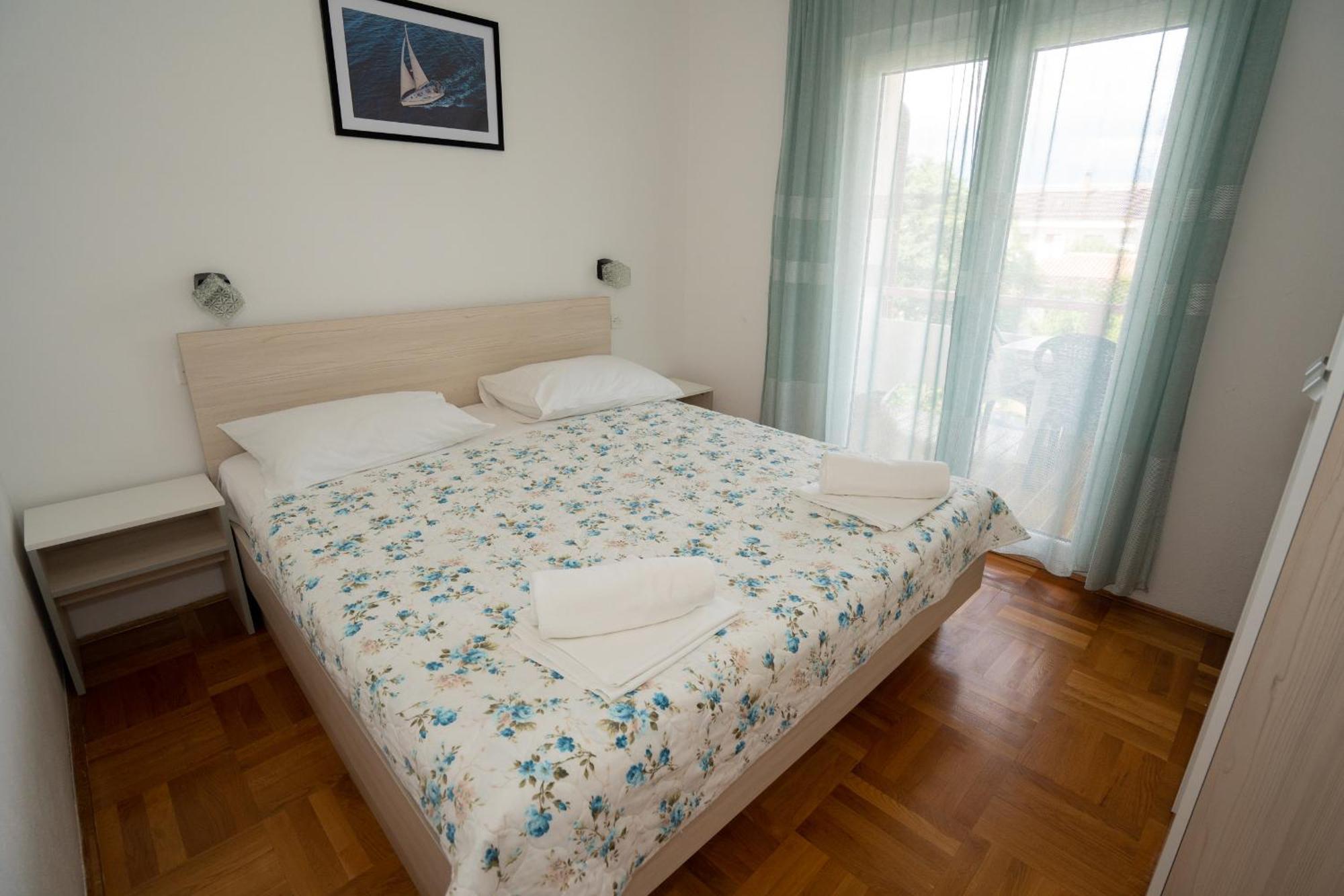Apartmani Vidusin Novalja Eksteriør bilde